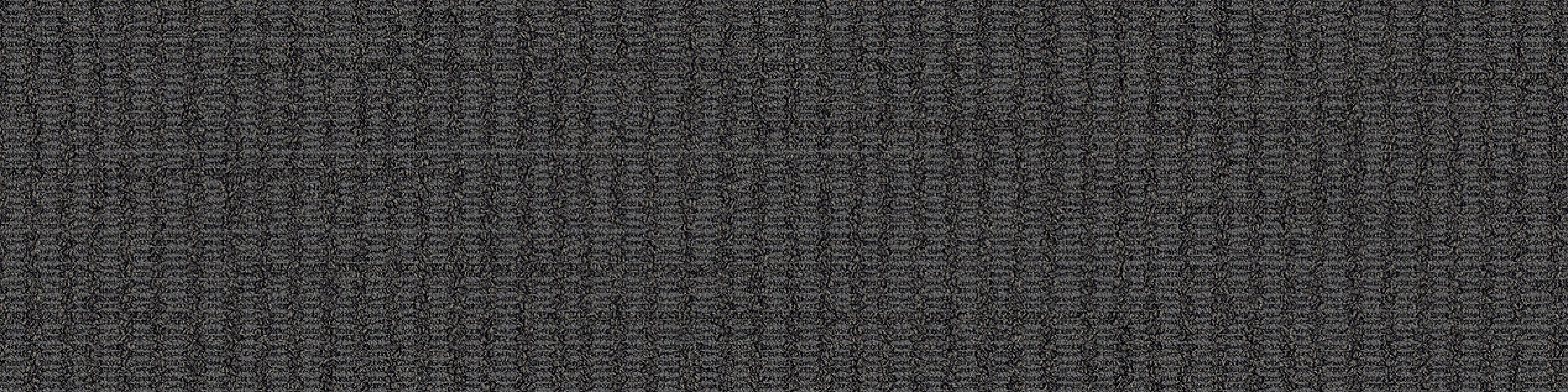 ETCHED & TREADED E613